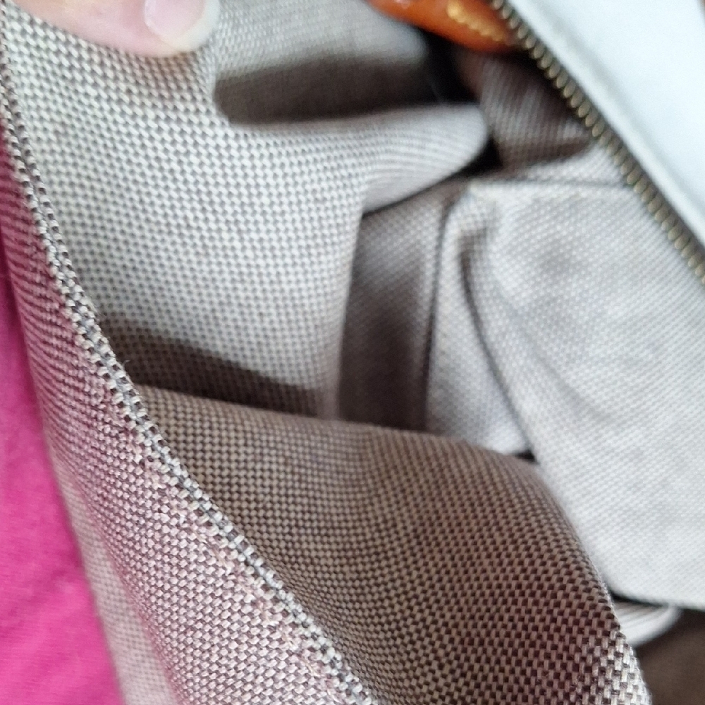 Dooney & Bourke Cream and Brown Leather Shoulder Bag - Picture 11 of 16